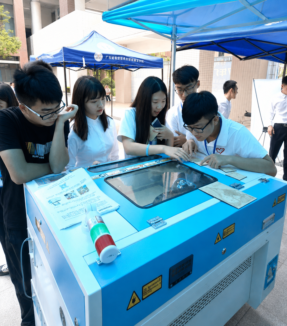 Thunder Laser Maker Space Activity soutient l'innovation et l'entrepreneuriat dans les collèges