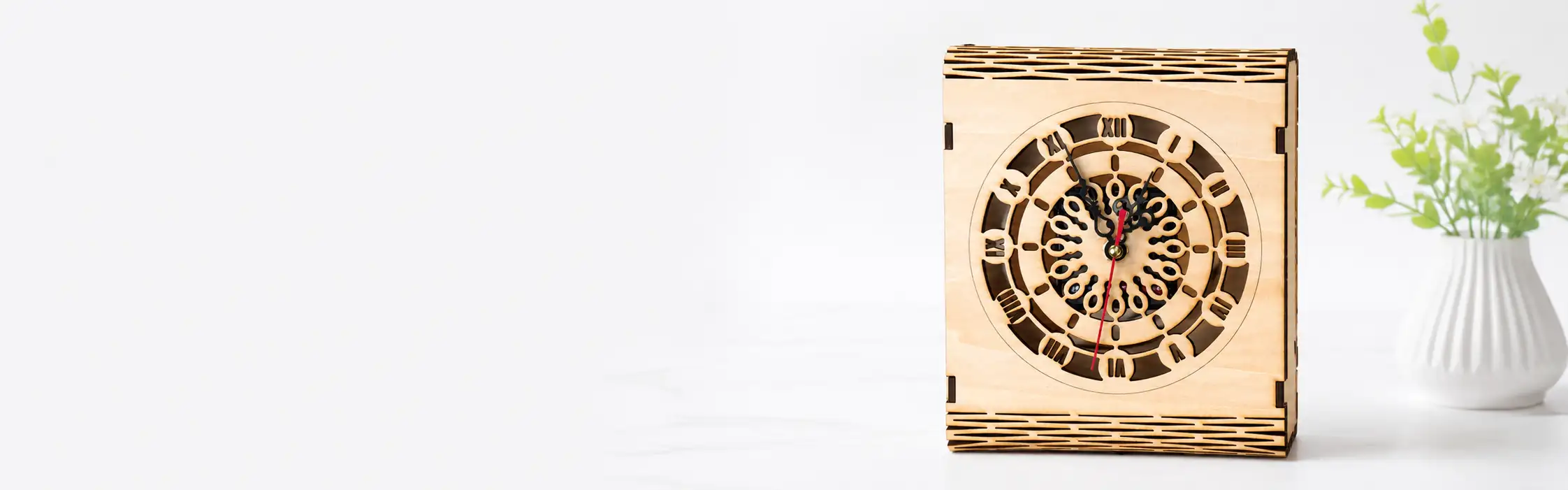 Horloge de table en bois