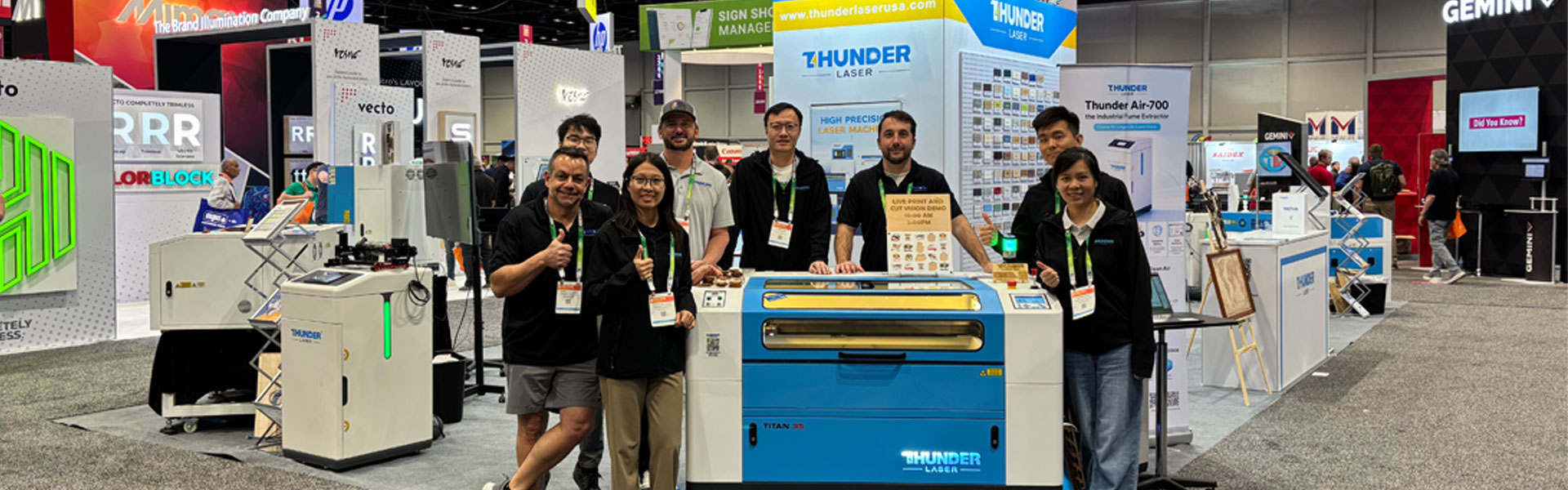 Thunder Laser a assisté à 2026 ISA International Sign Expo