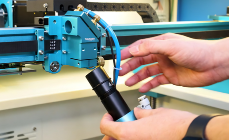Comment remplacer la tête laser sur la machine laser Nova Plus