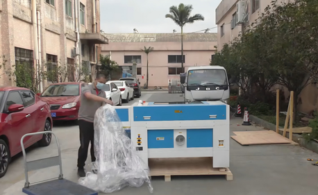 Comment déballer en toute sécurité votre caisse Thunder Laser Nova